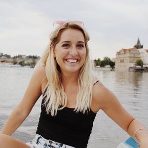 Meet your Posher, Kayla